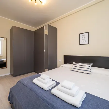 شقة Modern 2br With Private Balcony, Steps To Metro ميلان
