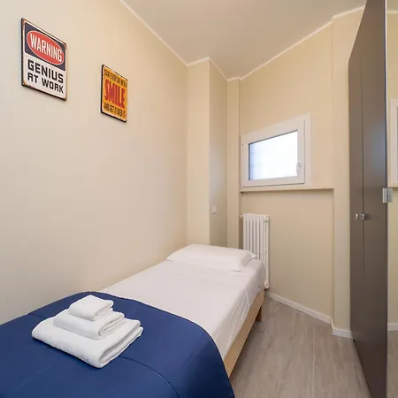 公寓 Modern 2br With Private Balcony, Steps To Metro